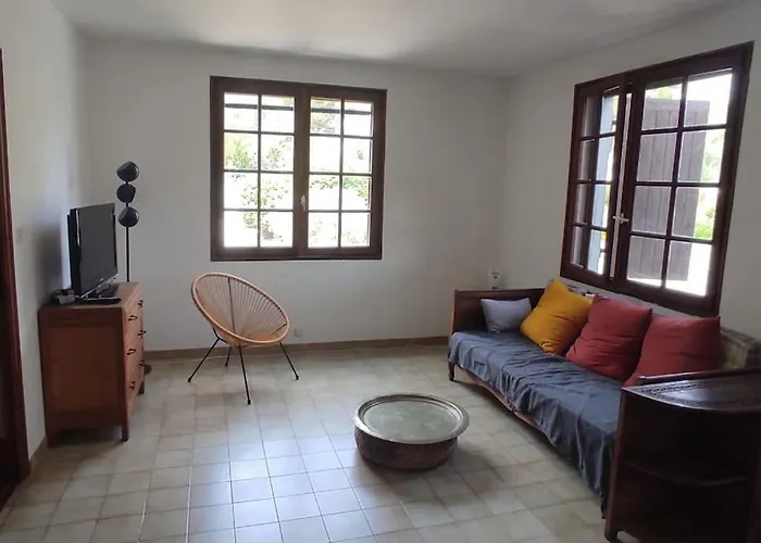 Au Fond Du Jardin * Saint Jean du Pin
